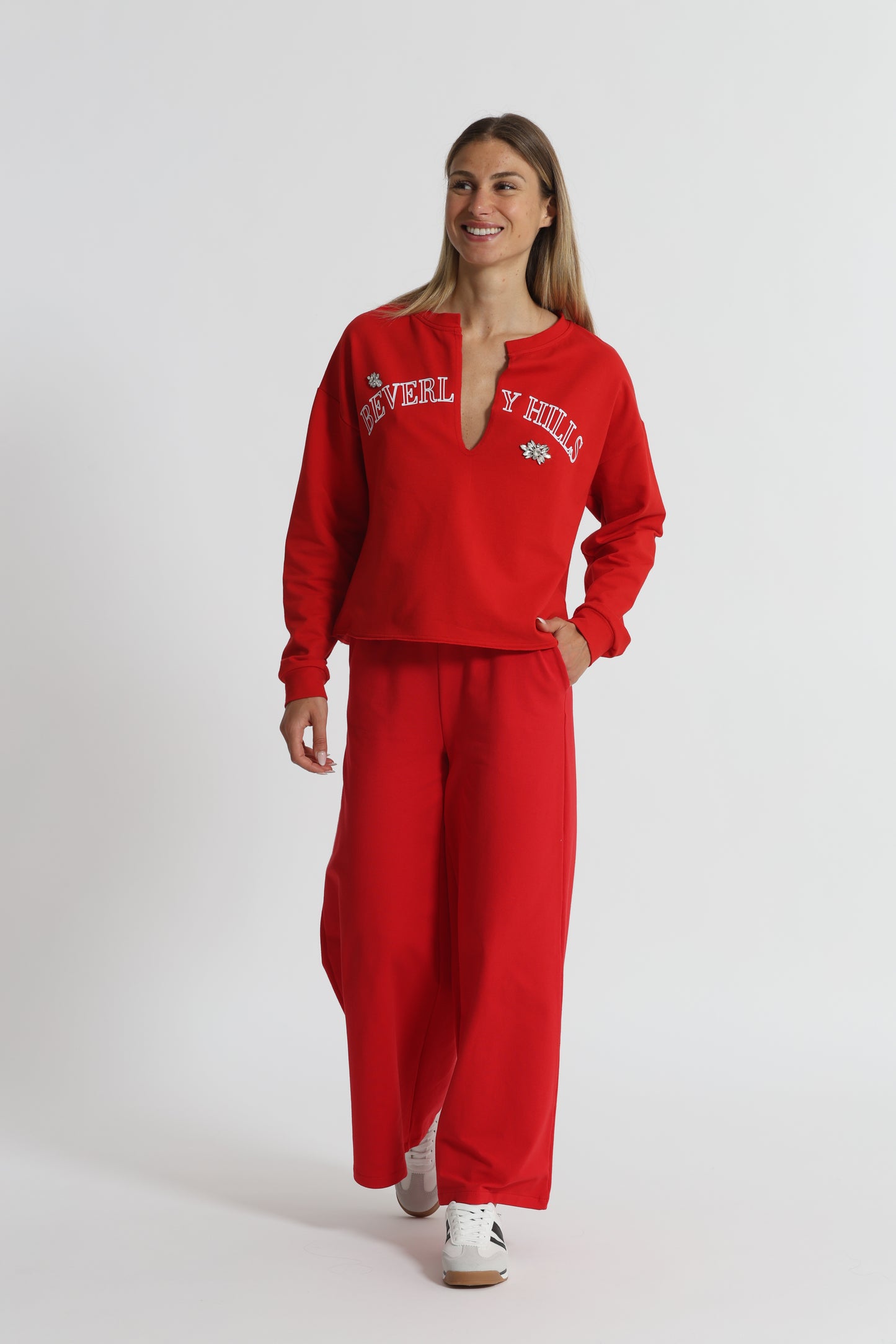 FELPA "BEVERLY HILLS" CON SCOLLO A V E DETTAGLI IN STRASS