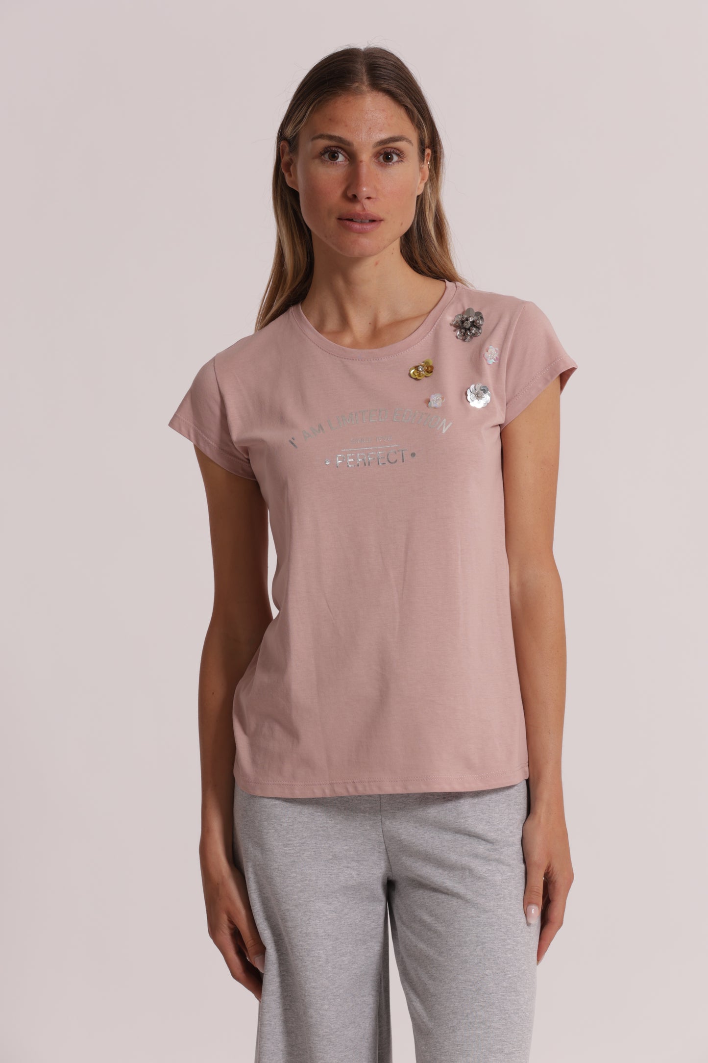 T-SHIRT "I AM LIMITED EDITION" CON DETTAGLI STRASS
