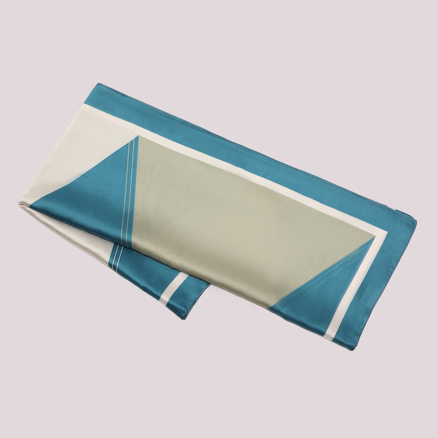FOULARD CON TRIANGOLI  (90X90 cm)