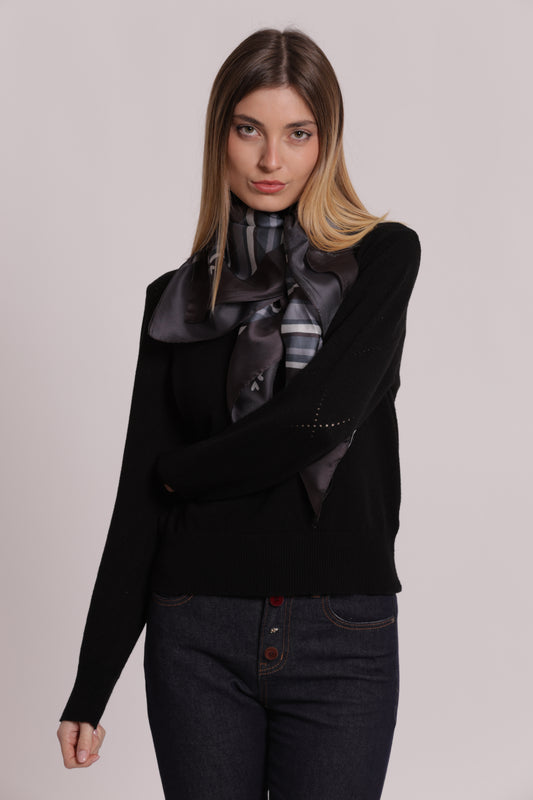 FOULARD CON RIGHE DIAGONALI (90X90 cm)