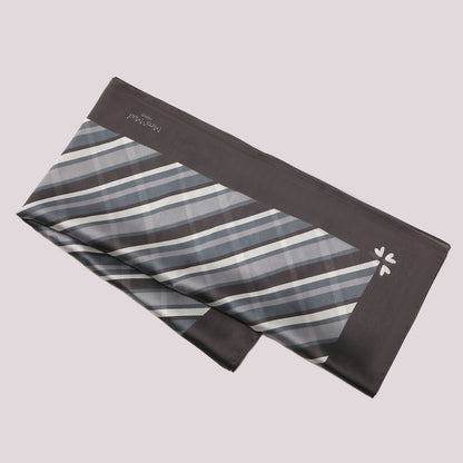 FOULARD CON RIGHE DIAGONALI (90X90 cm)