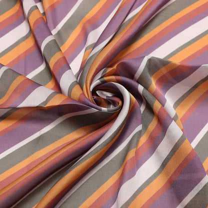 FOULARD CON RIGHE DIAGONALI (90X90 cm)