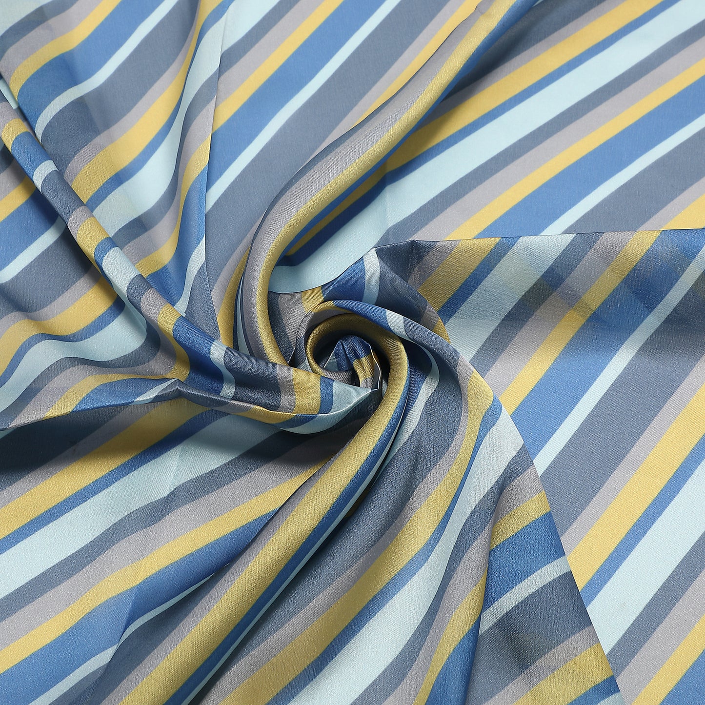FOULARD CON RIGHE DIAGONALI (90X90 cm)