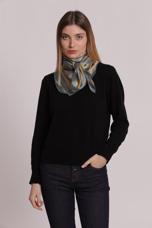 FOULARD CON CERCHIETTI ASIMMETRICI (90X90 cm)