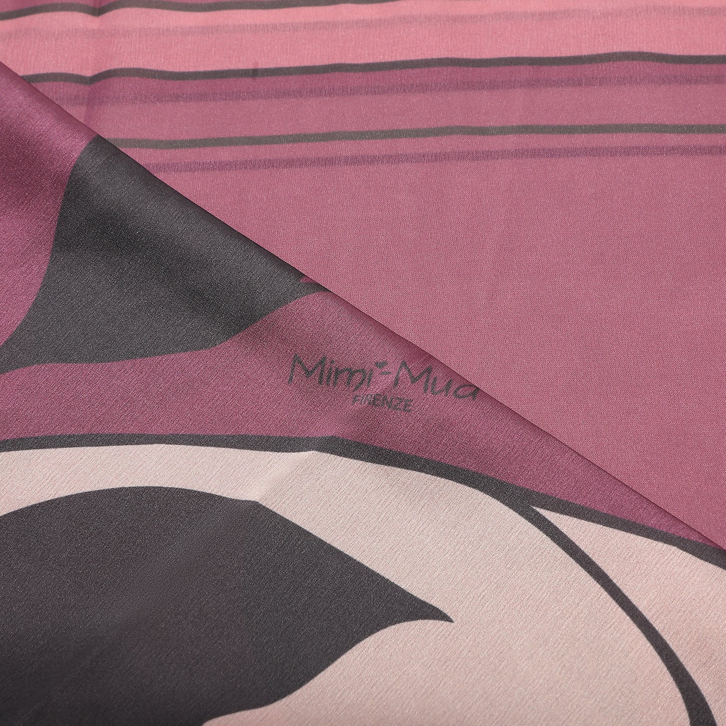 FOULARD CON FOGLIA OBLIQUA (90X90 cm)