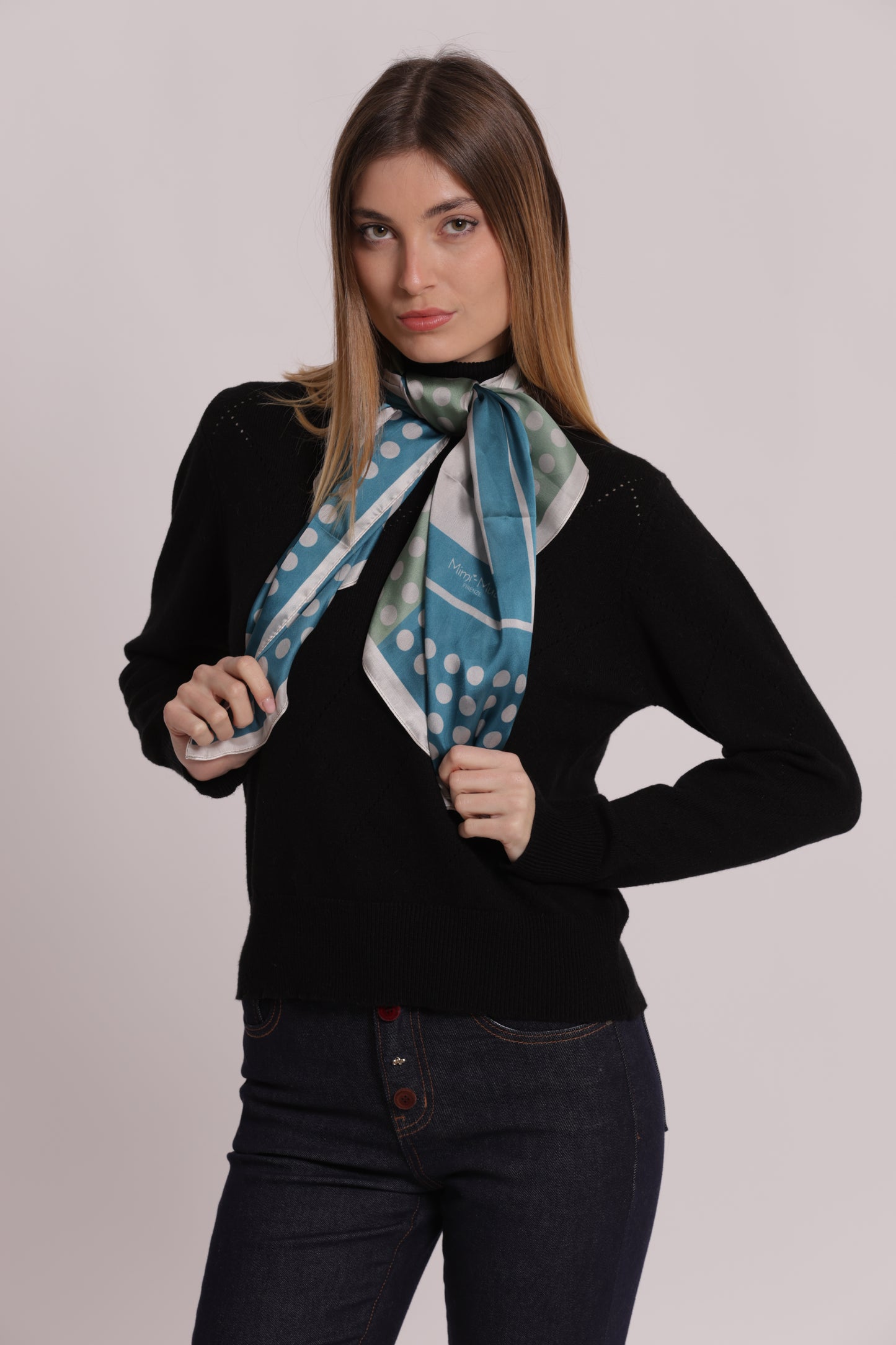 FOULARD CON CORNICE A PALLINI (90X90 cm)