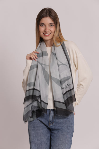 FOULARD CON FOGLIOLINE SPARSE (135X135 cm)