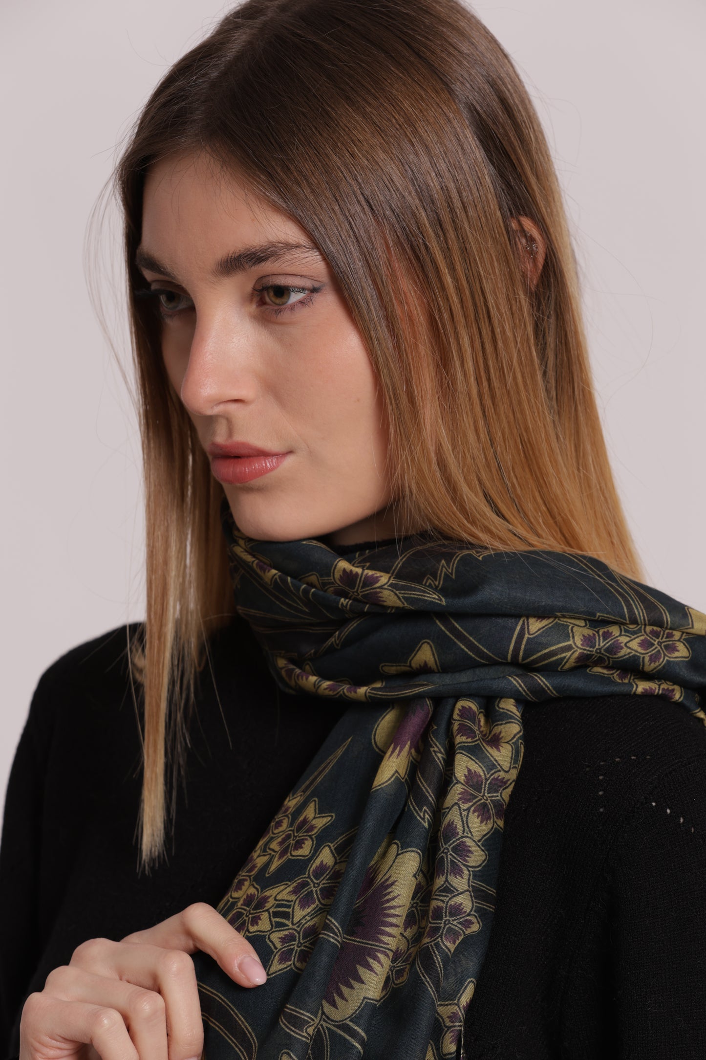 FOULARD STAMPA FLOREALE VINTAGE (180X80 cm)