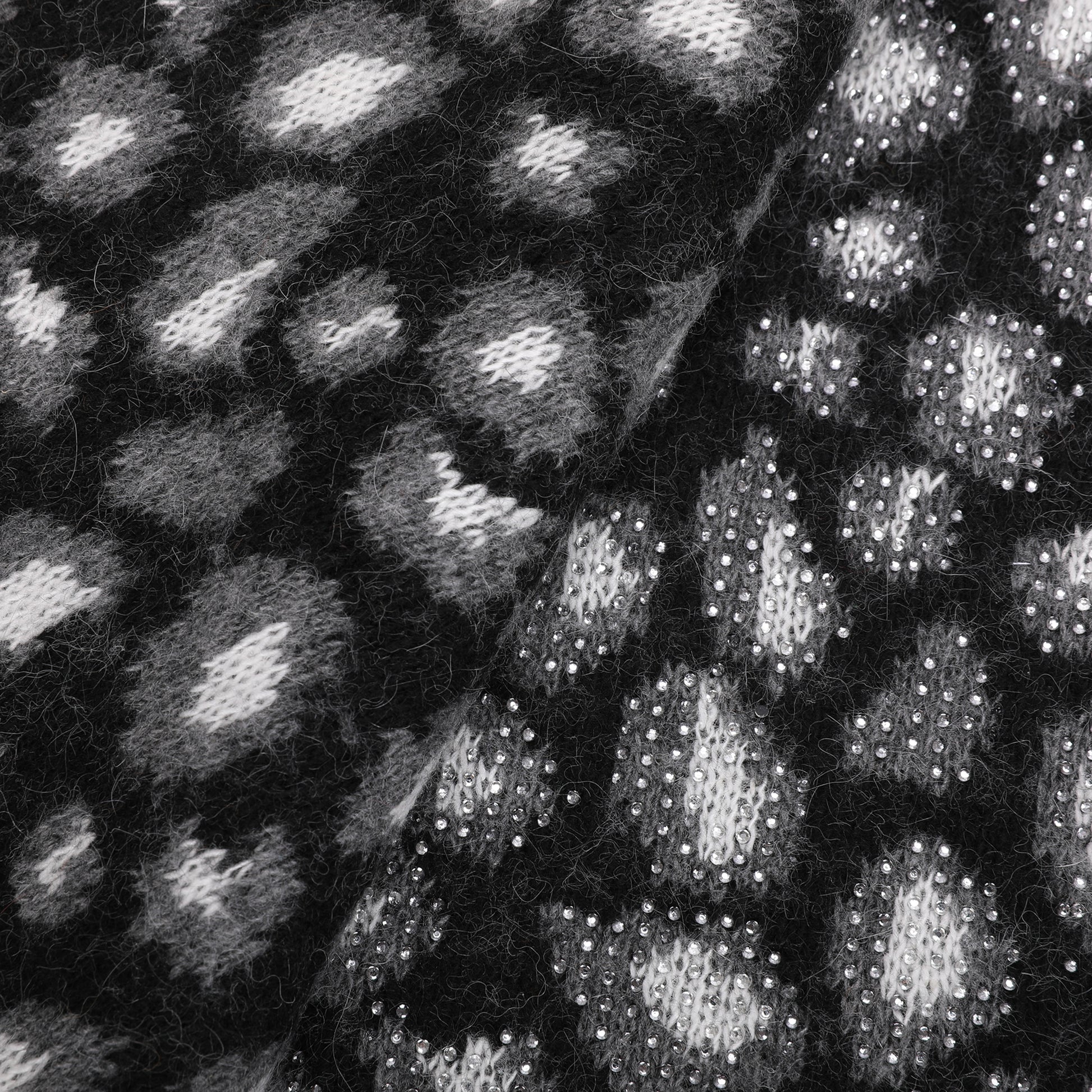 SCIARPA LEOPARDATA CON STRASS