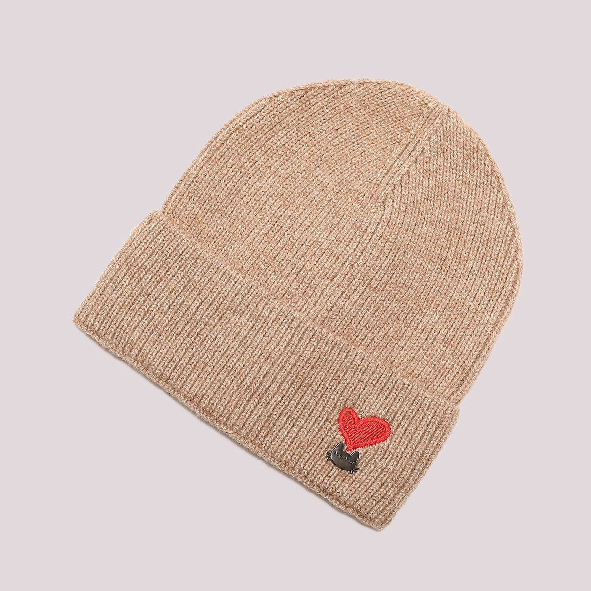 BERRETTO CON CUORE RICAMATO