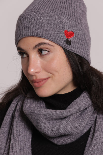BERRETTO CON CUORE RICAMATO