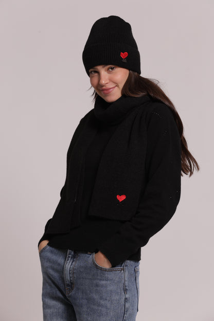 SCIARPA CON CUORE RICAMATO