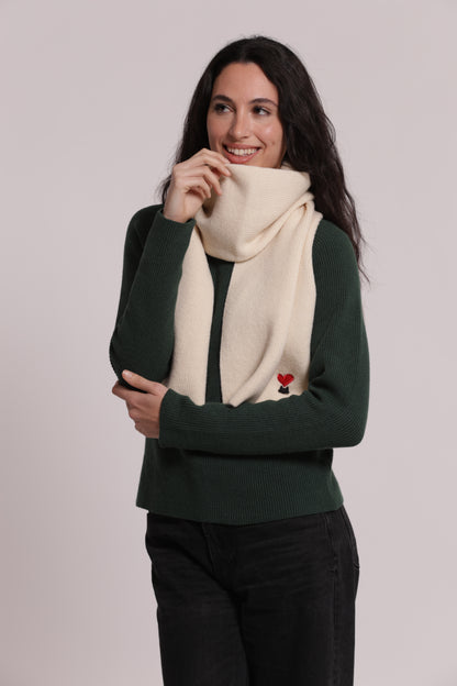 SCIARPA CON CUORE RICAMATO