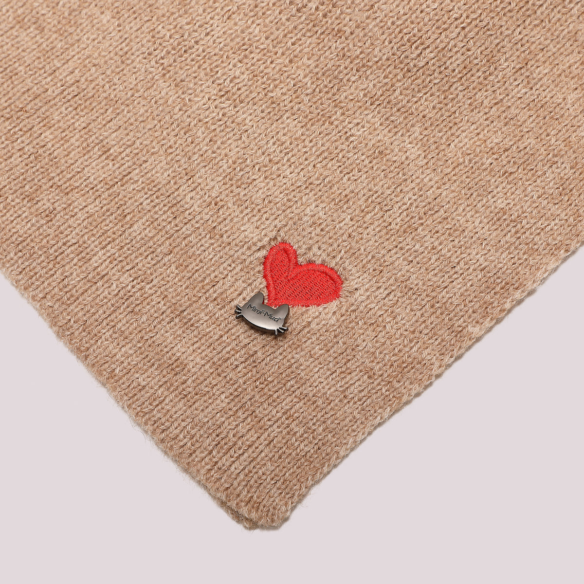 SCIARPA CON CUORE RICAMATO