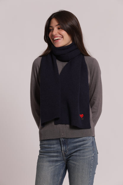 SCIARPA CON CUORE RICAMATO