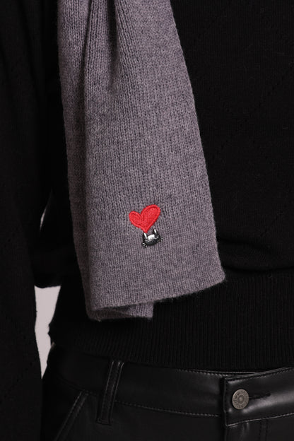 SCIARPA CON CUORE RICAMATO