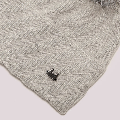 BERRETTO CON FILO LUREX E PON PON