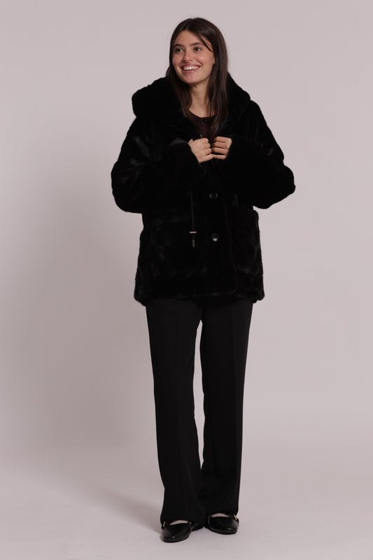 CAPPOTTO EFFETTO PELLICCIA CON COULISSE