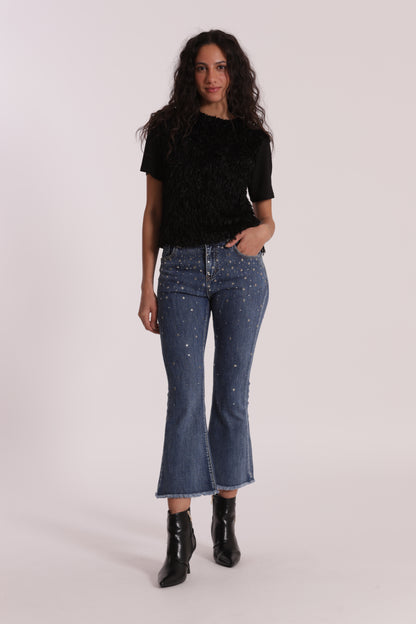 JEANS CROPPED FLARE CON APPLICAZIONE DI STRASS E BORCHIE