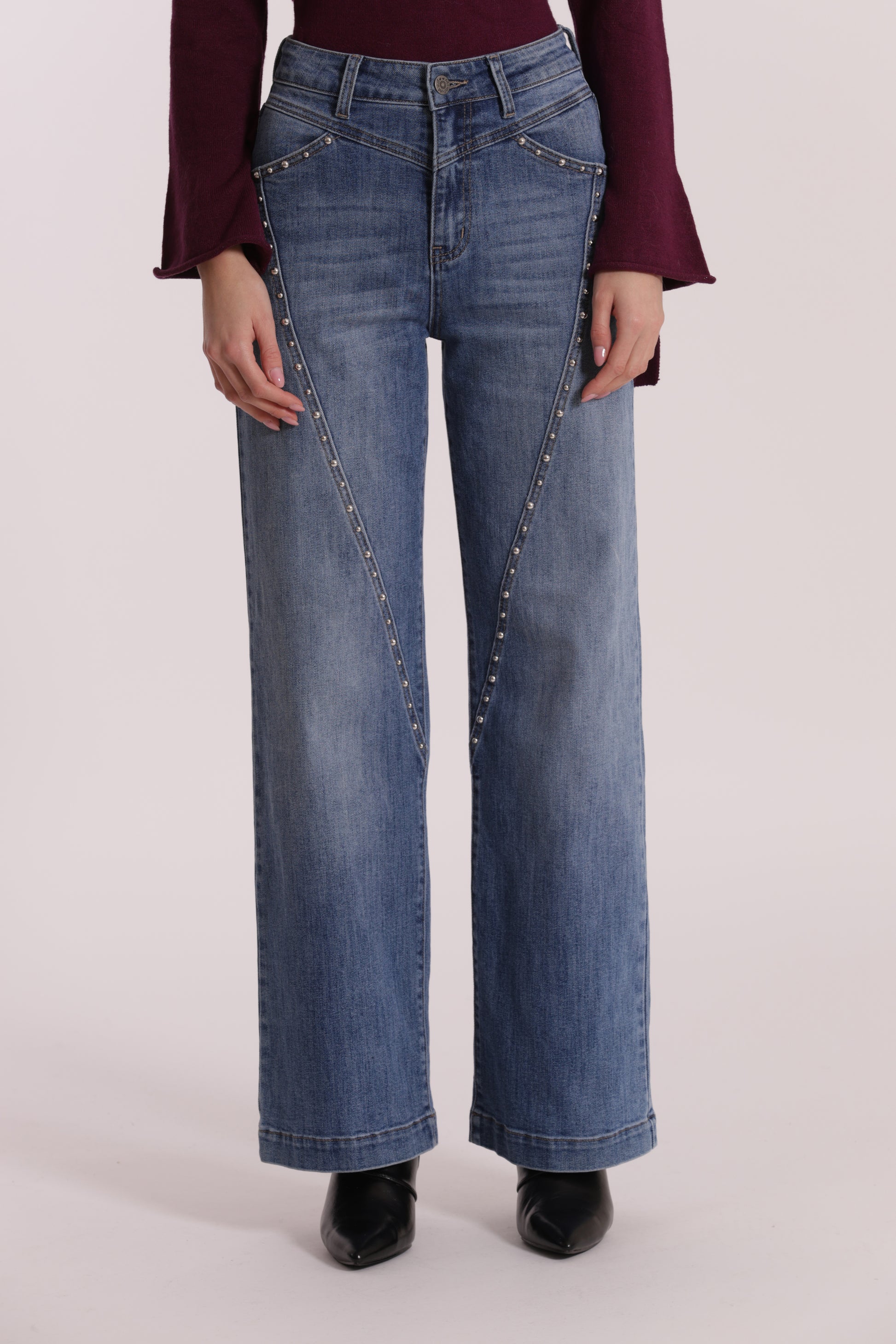 JEANS WIDE LEG CON BORCHIE