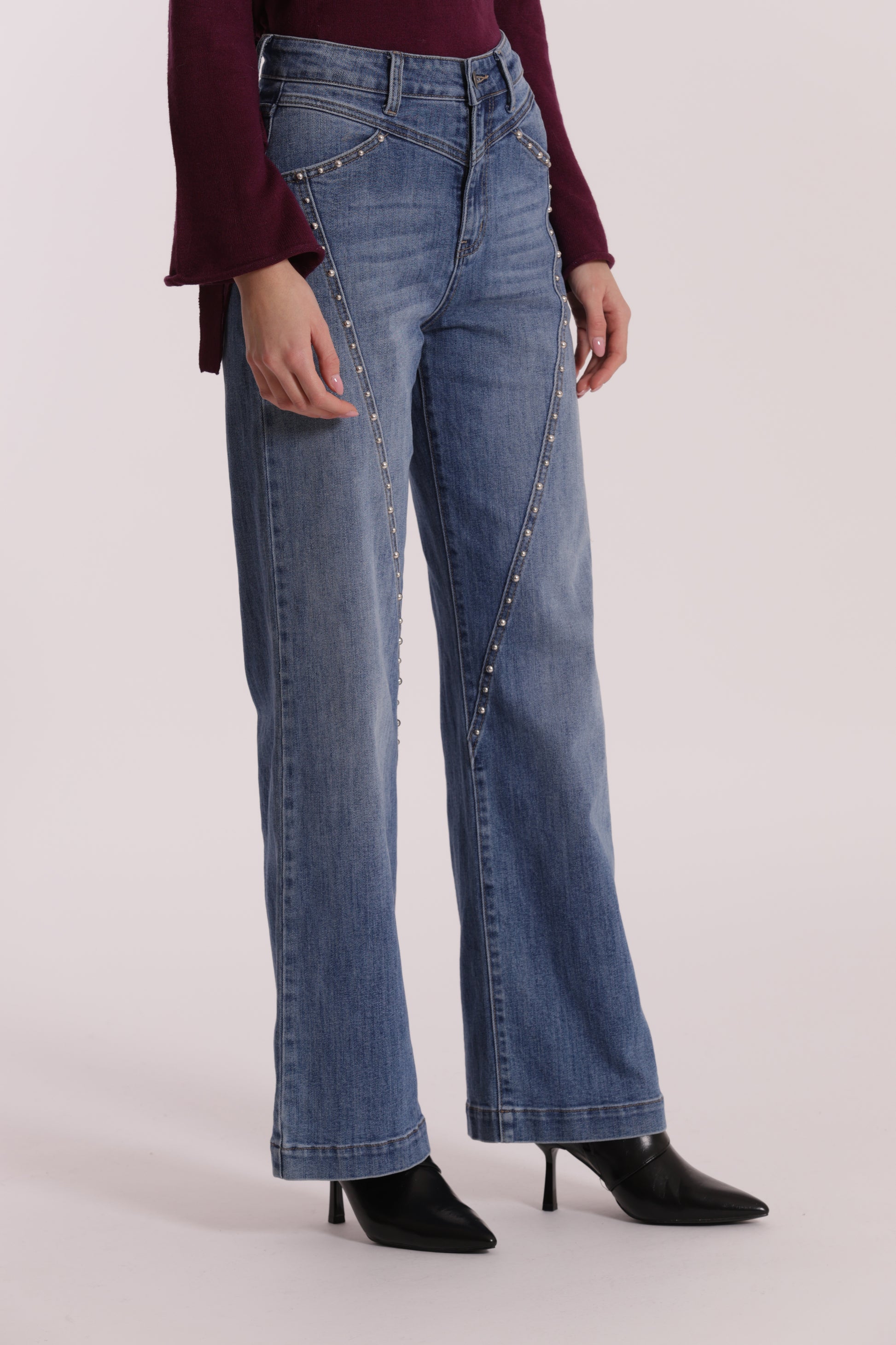 JEANS WIDE LEG CON BORCHIE