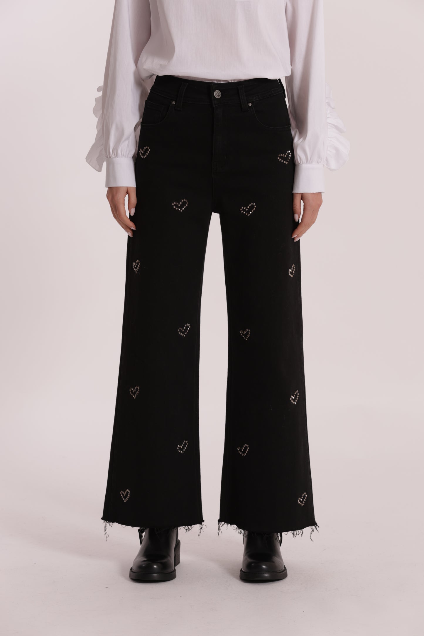 JEANS WIDE LEG CROPPED CON CUORI RICAMATI