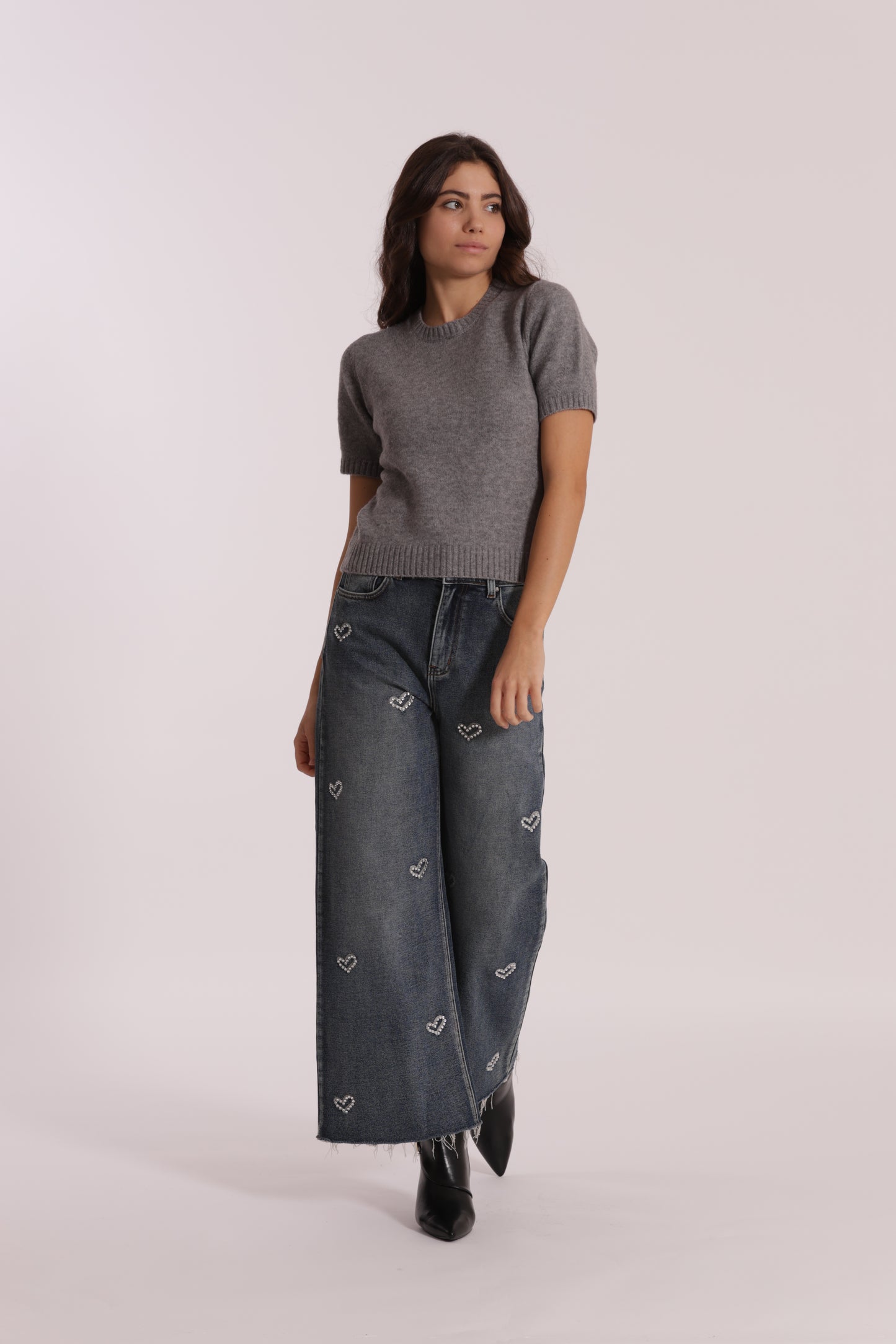 JEANS WIDE LEG CROPPED CON CUORI RICAMATI