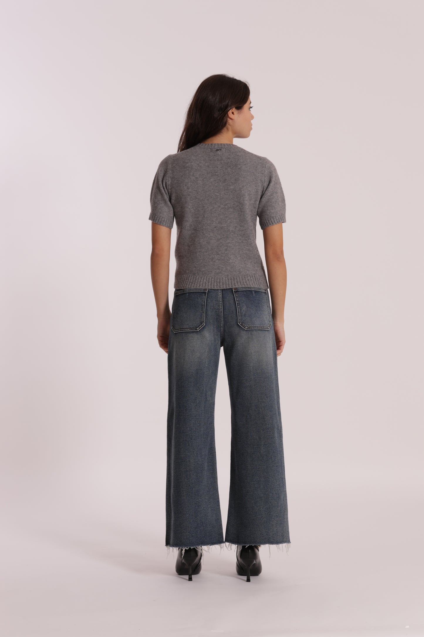 JEANS WIDE LEG CROPPED CON CUORI RICAMATI