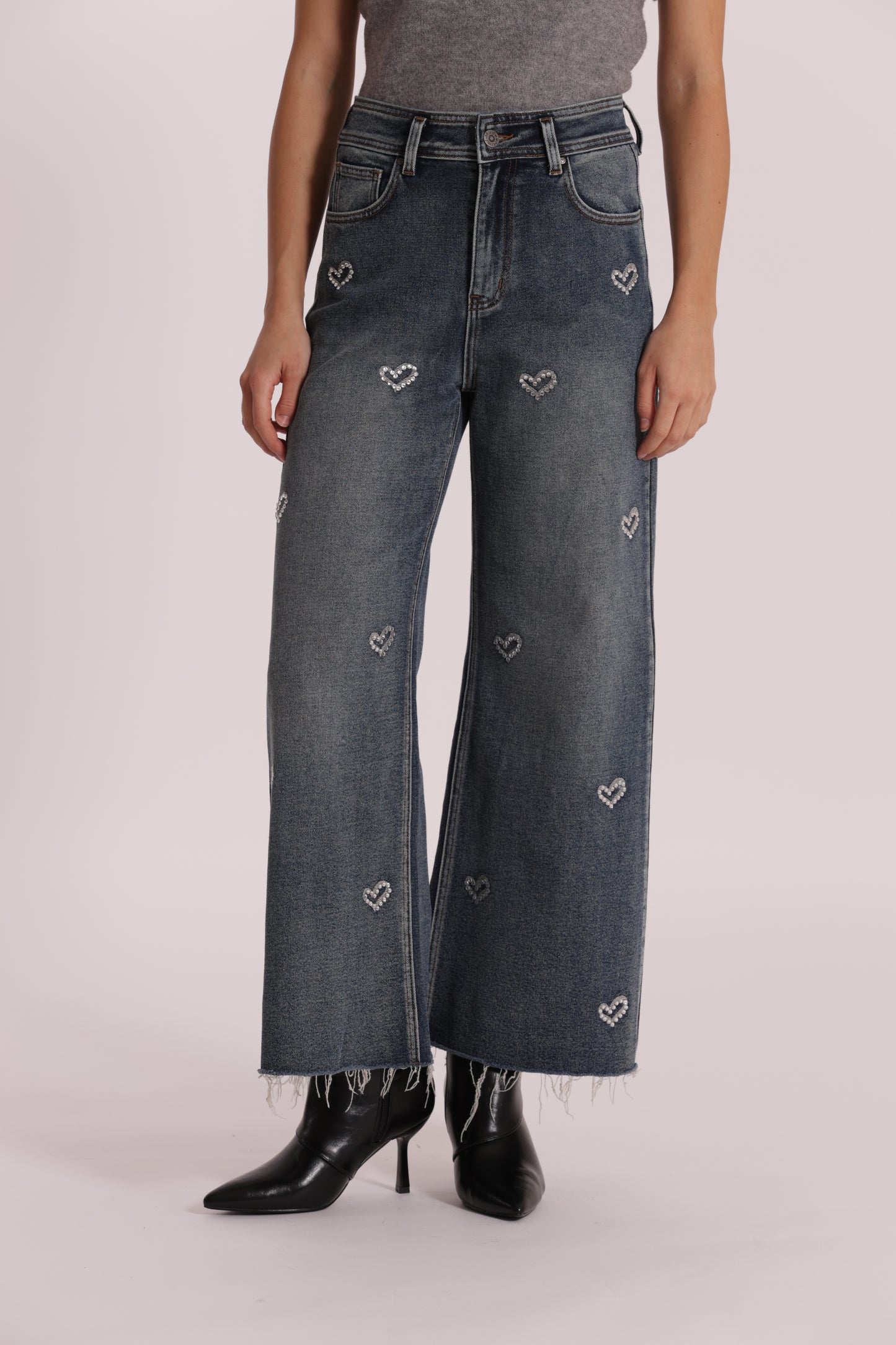 JEANS WIDE LEG CROPPED CON CUORI RICAMATI