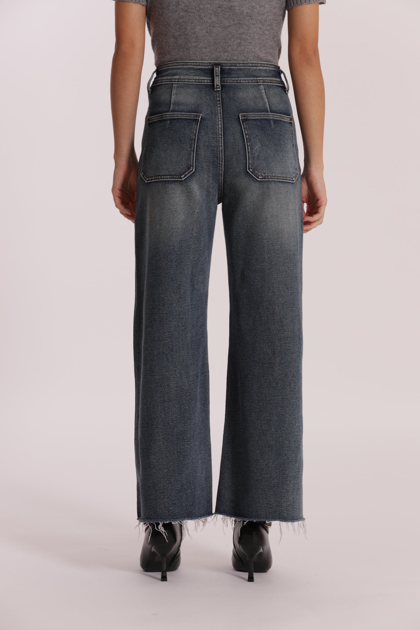 JEANS WIDE LEG CROPPED CON CUORI RICAMATI