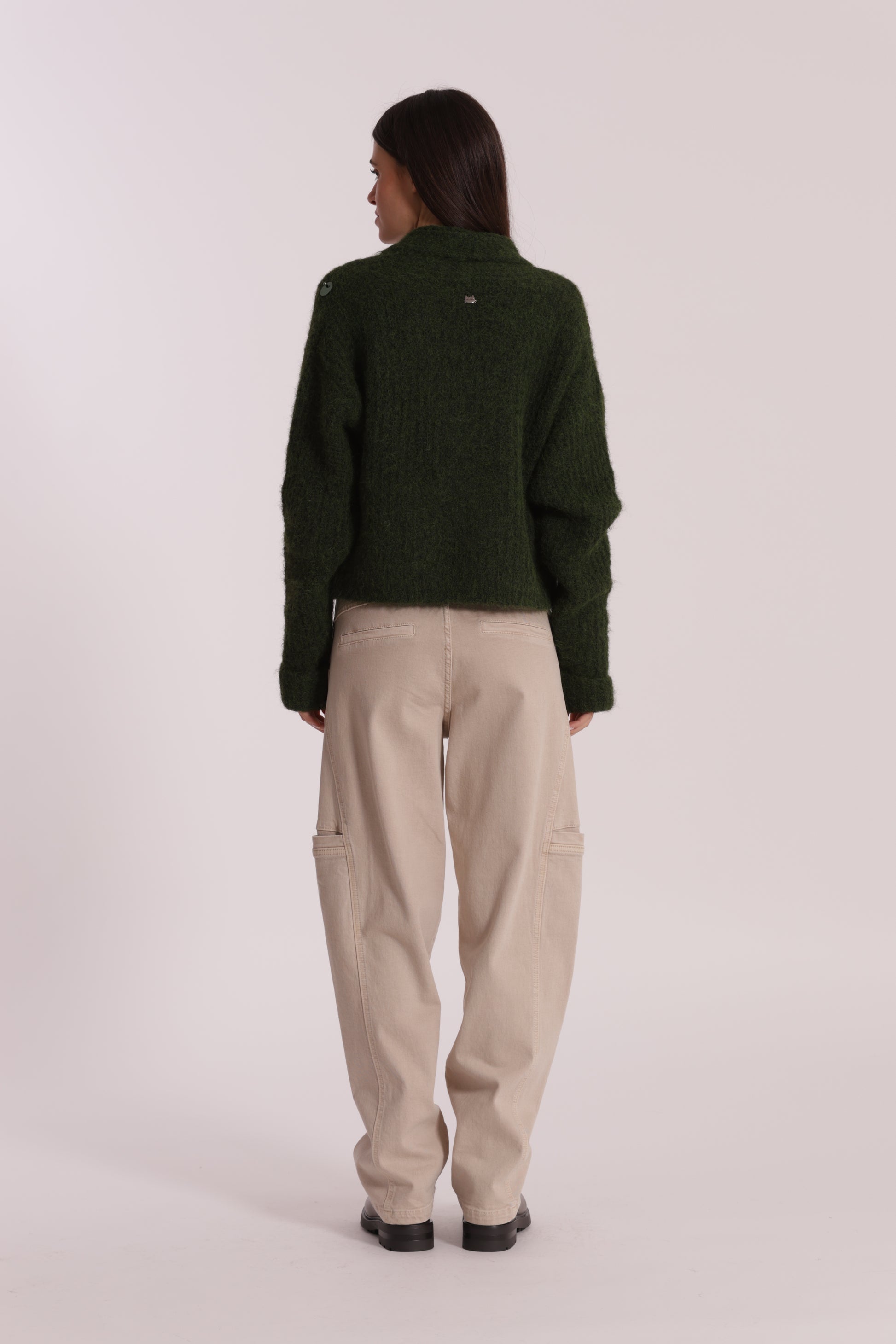 JEANS CON FINTE TASCHE LATERALI