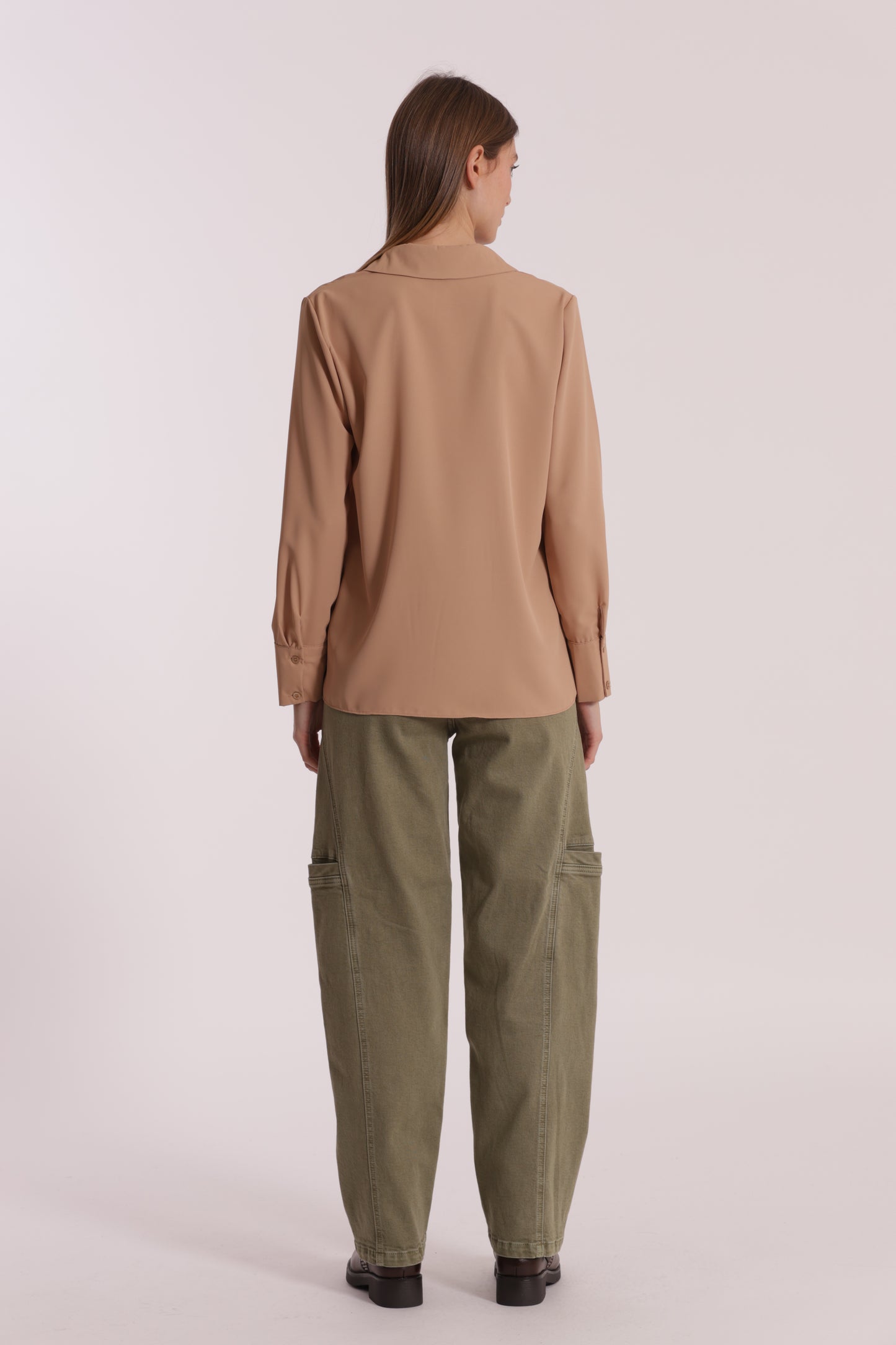 JEANS CON FINTE TASCHE LATERALI