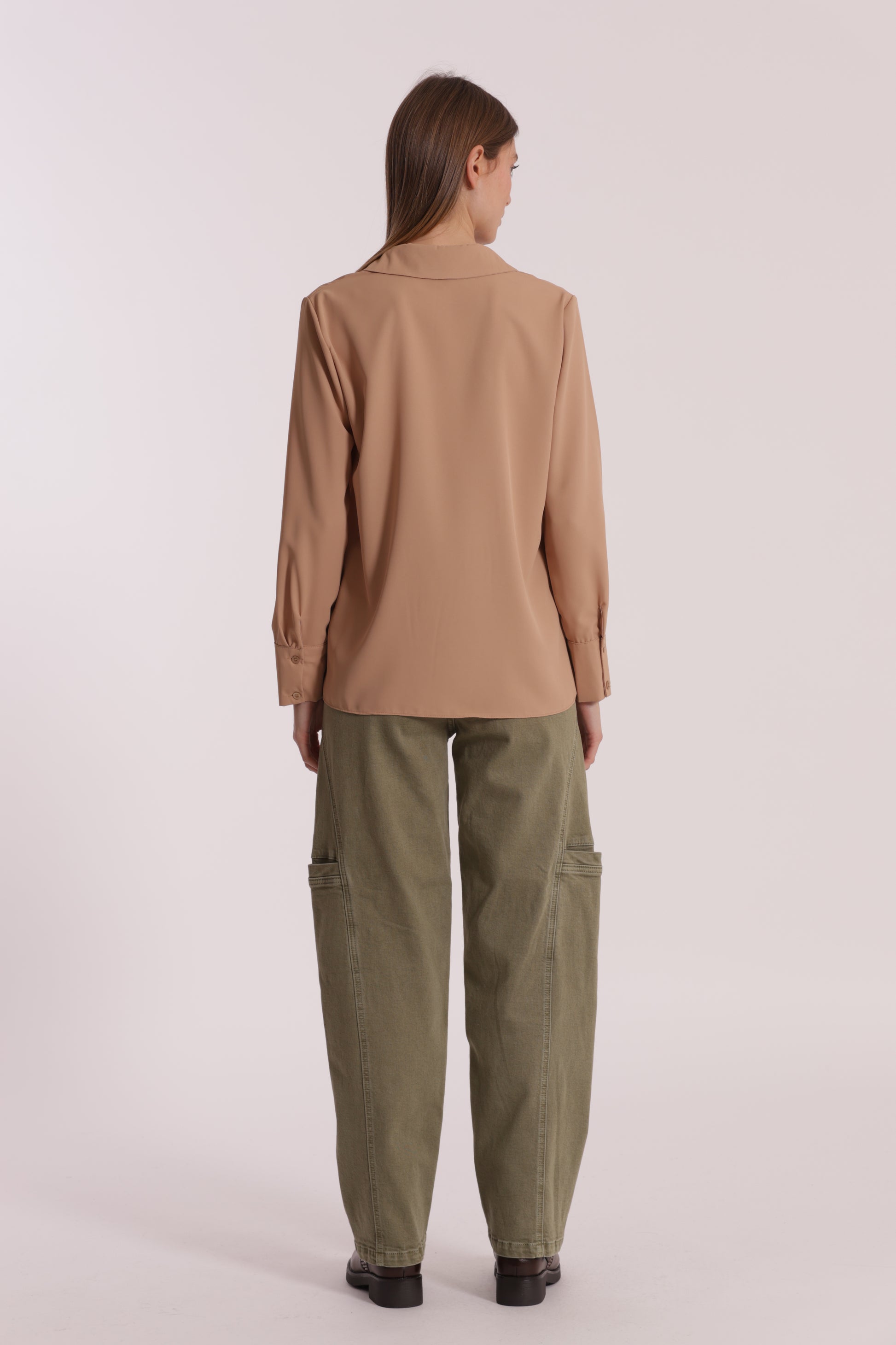 JEANS CON FINTE TASCHE LATERALI