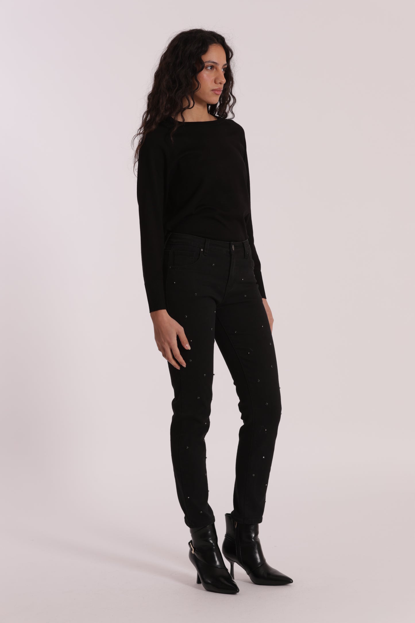 JEANS SIGARETTA CON APPLICAZIONI