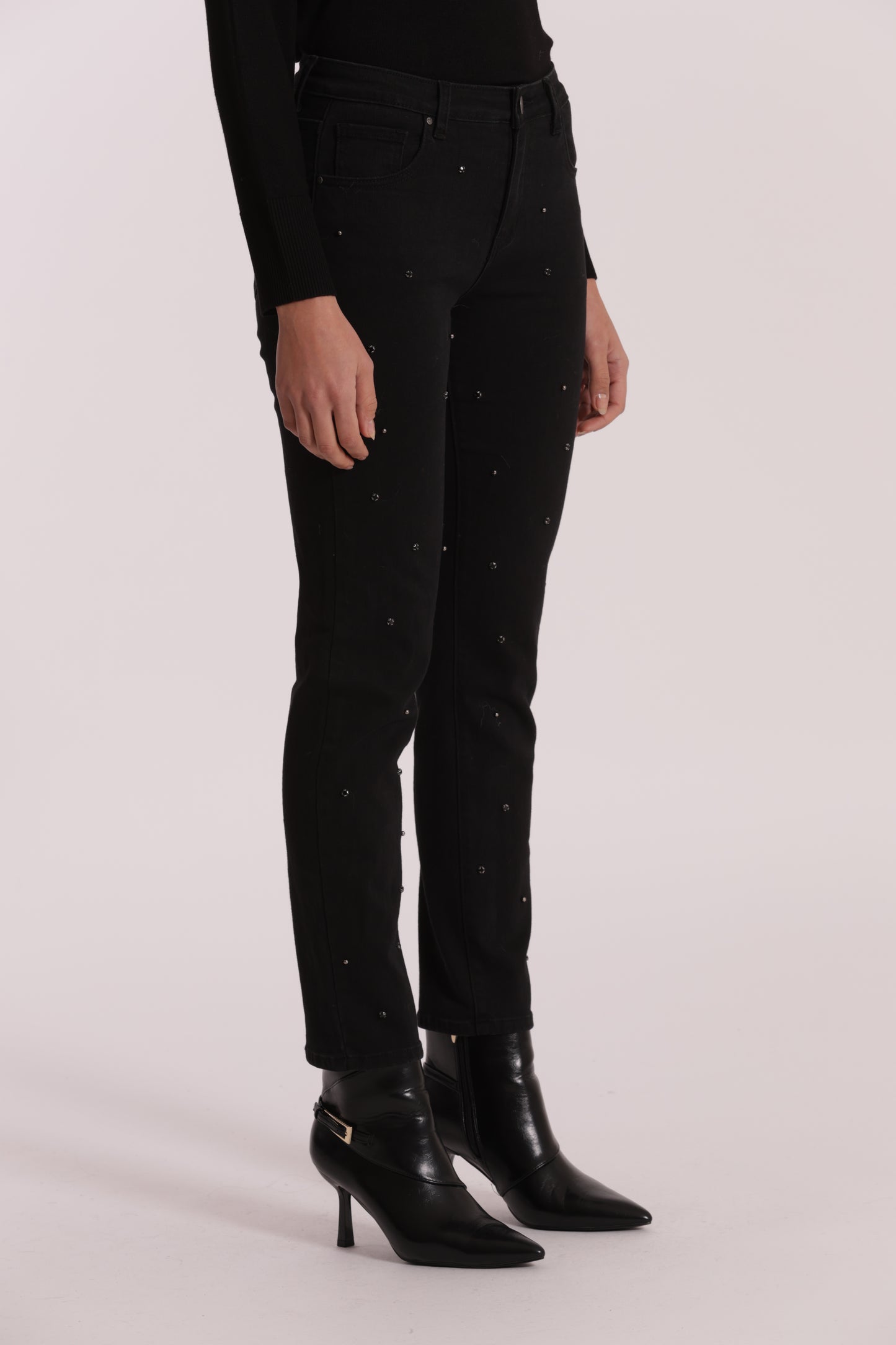 JEANS SIGARETTA CON APPLICAZIONI