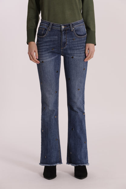 JEANS FLARE CON BORCHIE CUORE