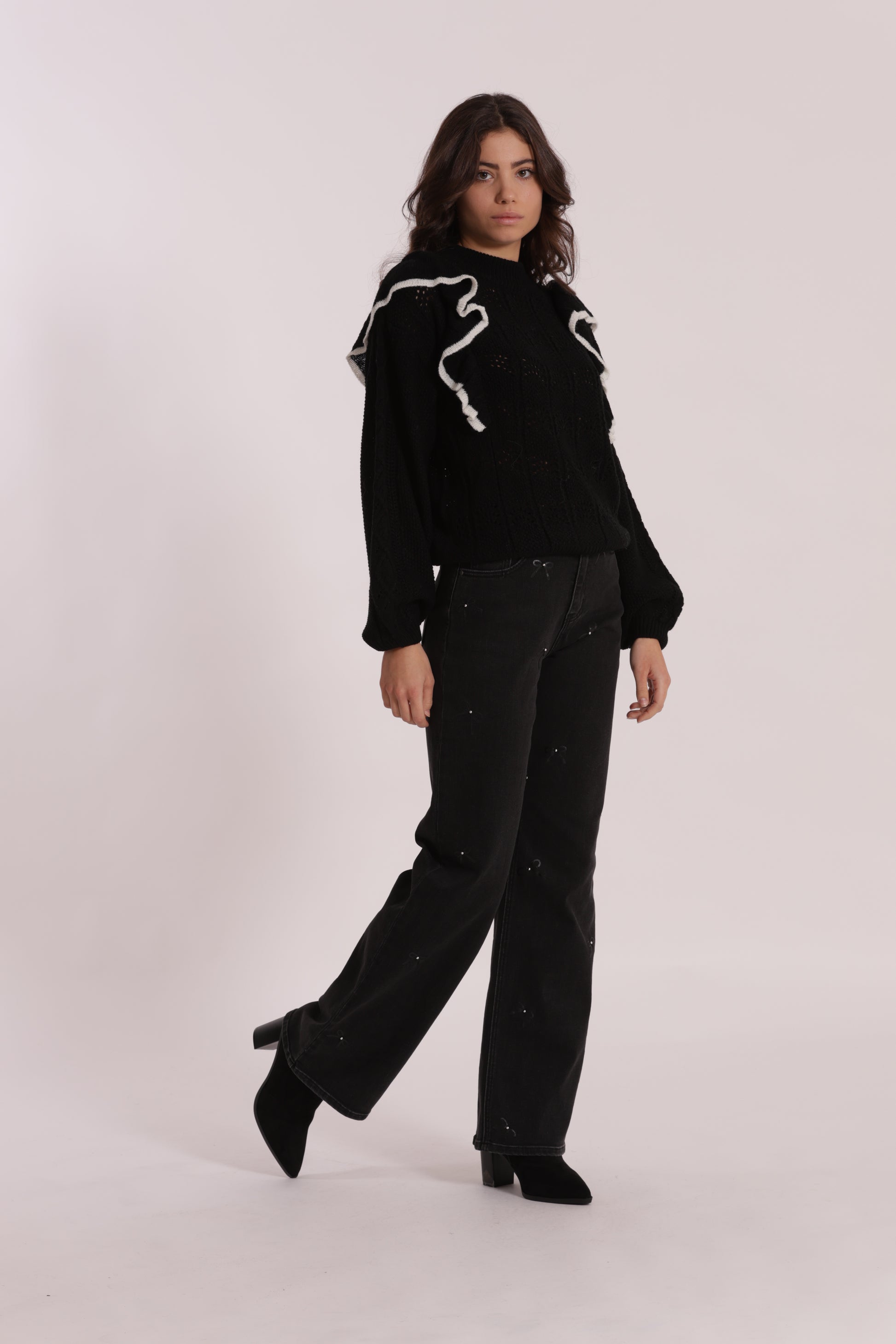 JEANS WIDE LEG CON STAMPA FIOCCO