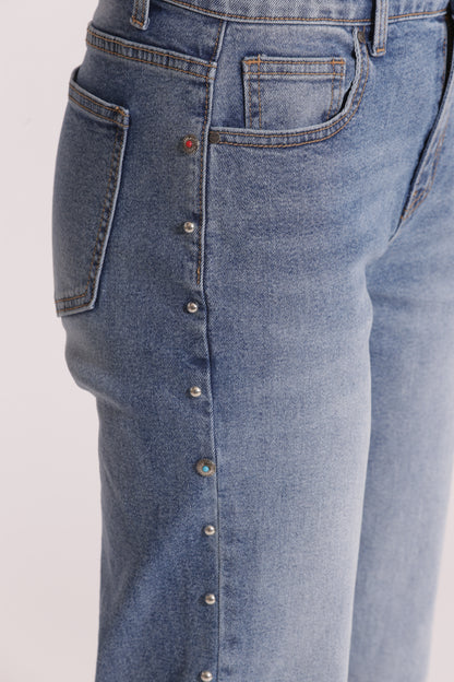 JEANS SIGARETTA CON BORCHIE LATERALI