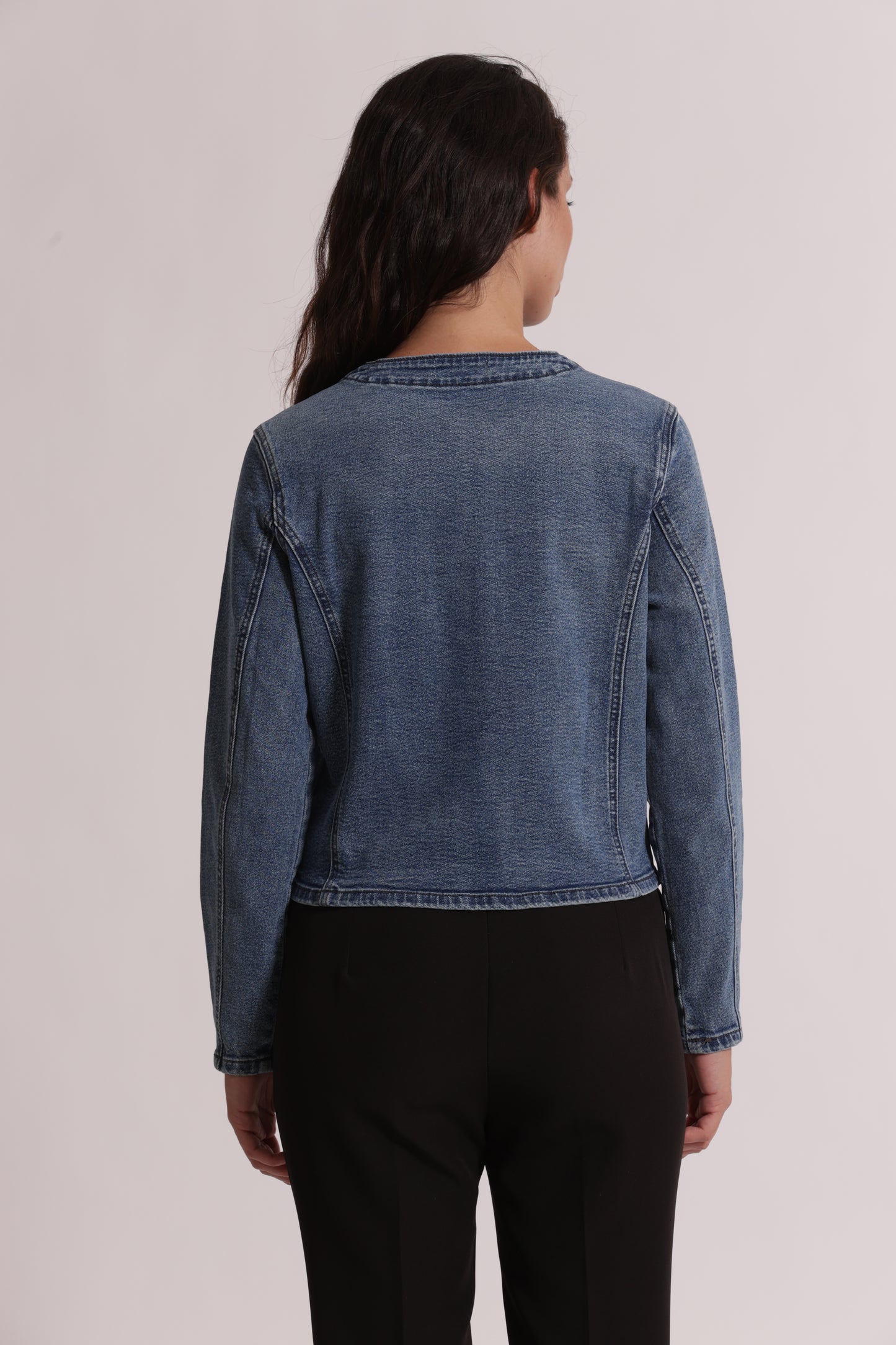 GIACCA CROPPED IN DENIM CON APPLICAZIONI FLOREALI