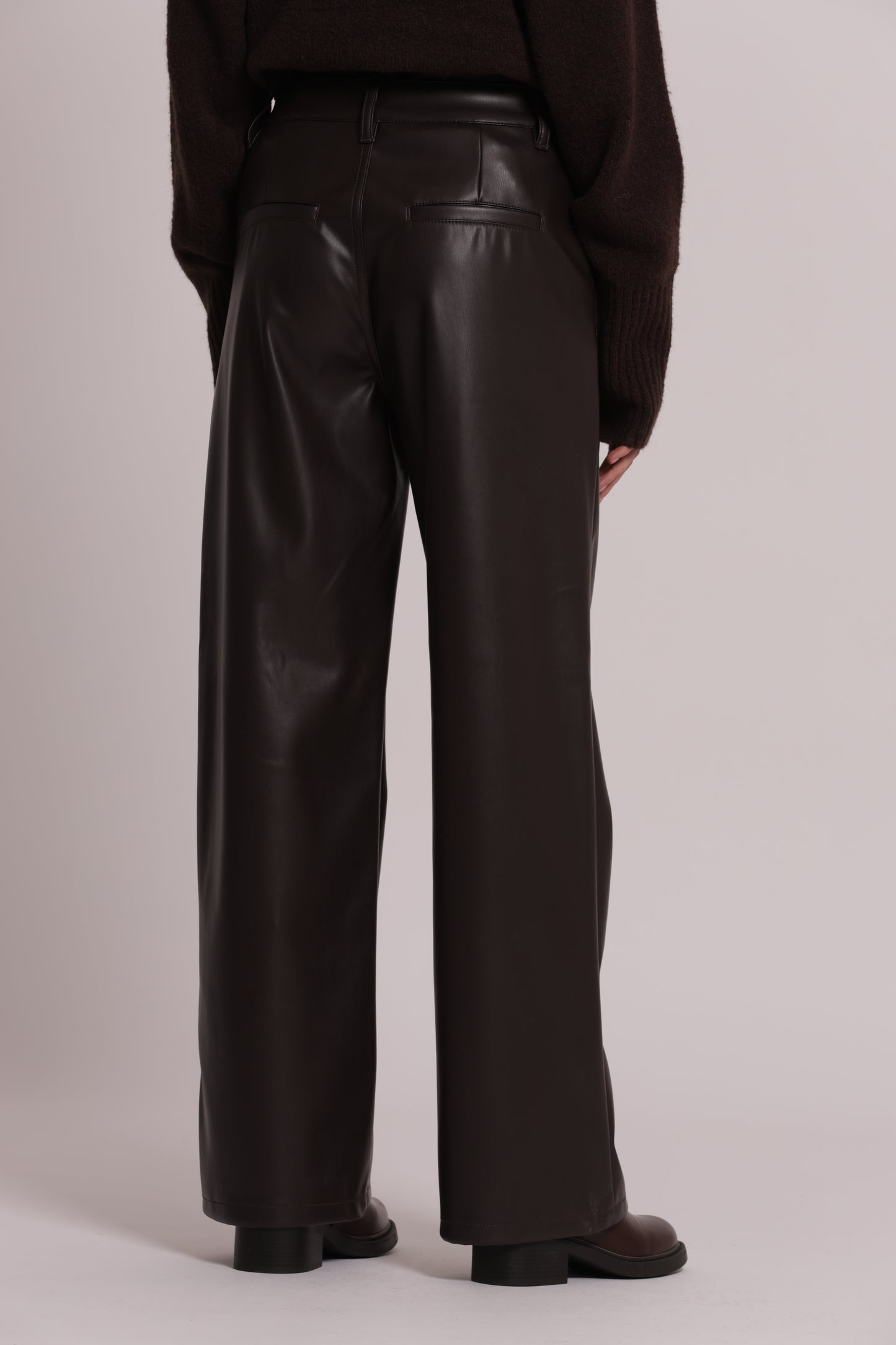 PANTALONE WIDE LEG SIMIL PELLE