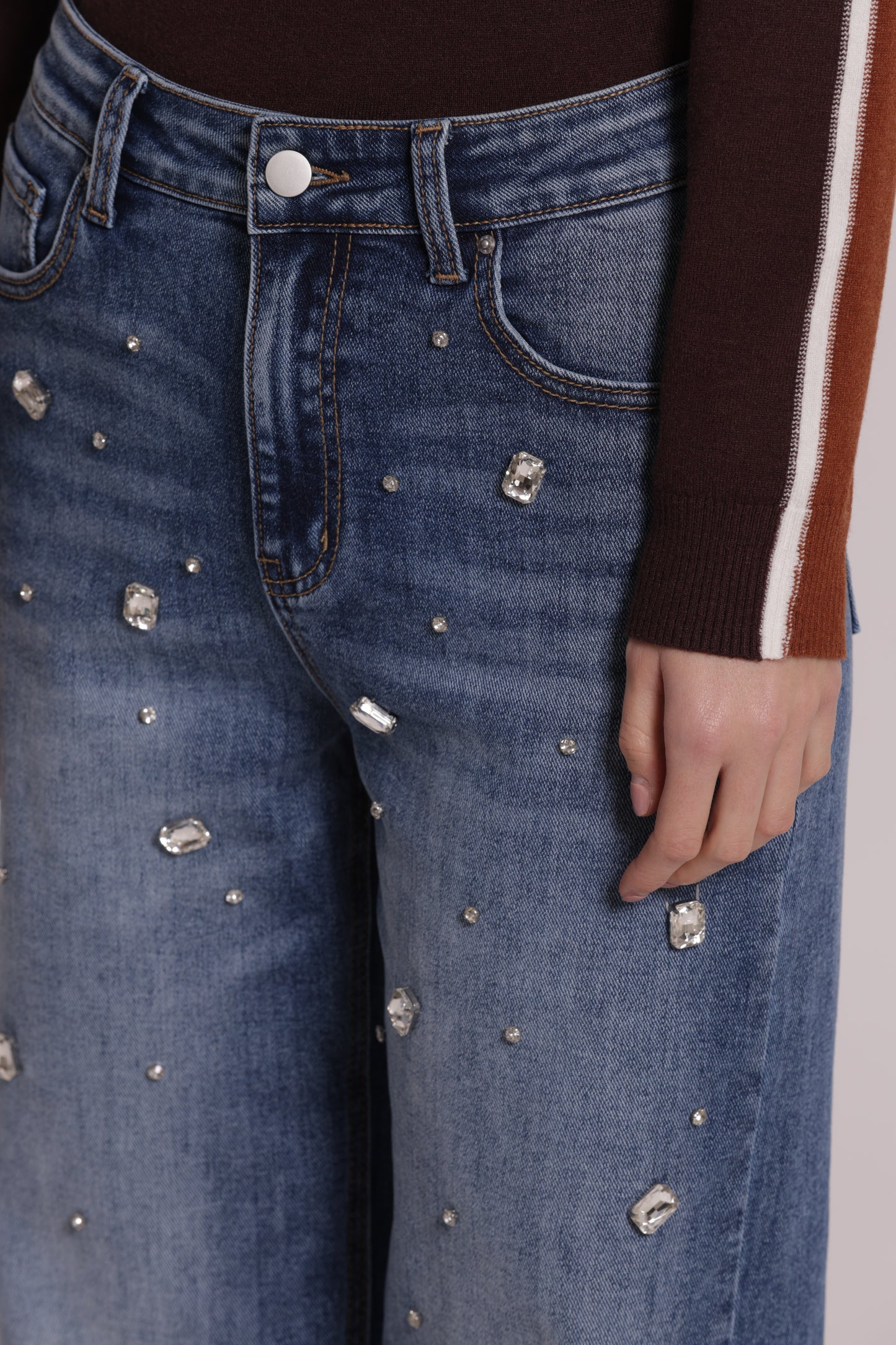 JEANS WIDE LEG CON CASTONI GIOIELLO
