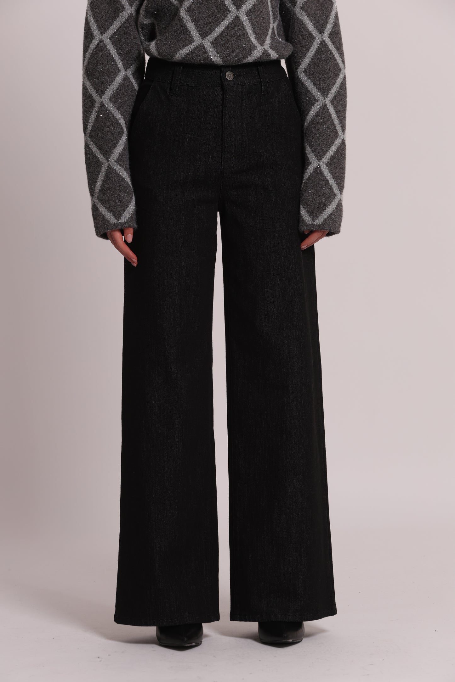 JEANS A PALAZZO CON TASCHE OBLIQUE