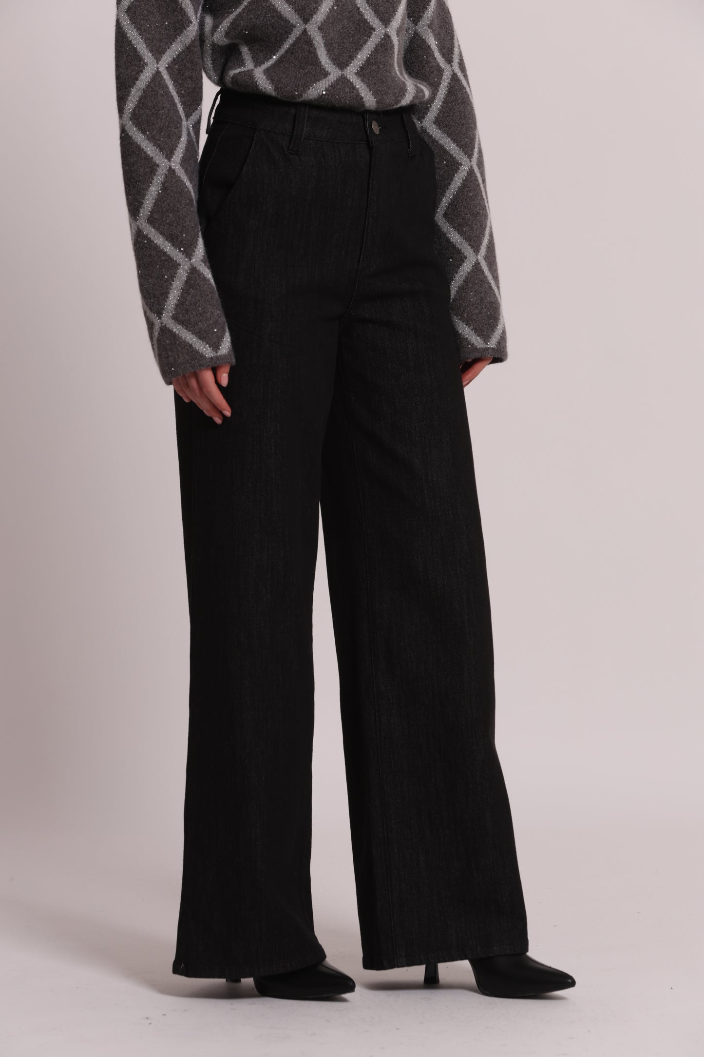JEANS A PALAZZO CON TASCHE OBLIQUE