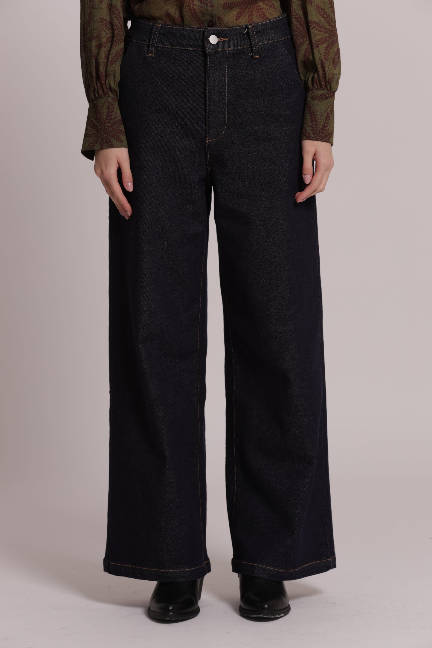 JEANS A PALAZZO CON TASCHE OBLIQUE