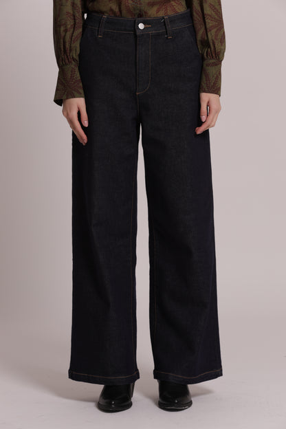 JEANS A PALAZZO CON TASCHE OBLIQUE