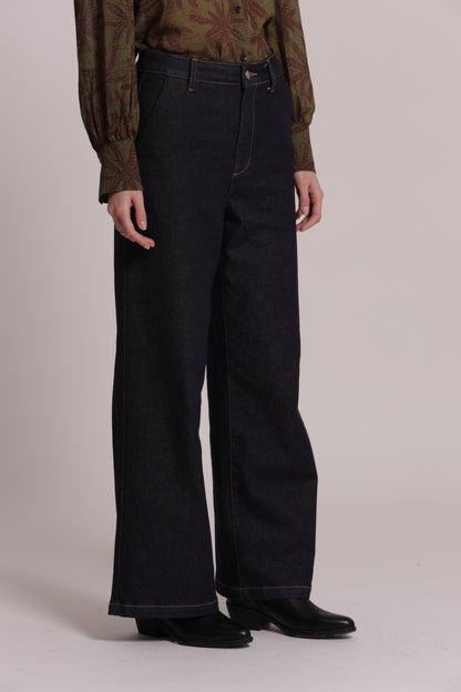 JEANS A PALAZZO CON TASCHE OBLIQUE