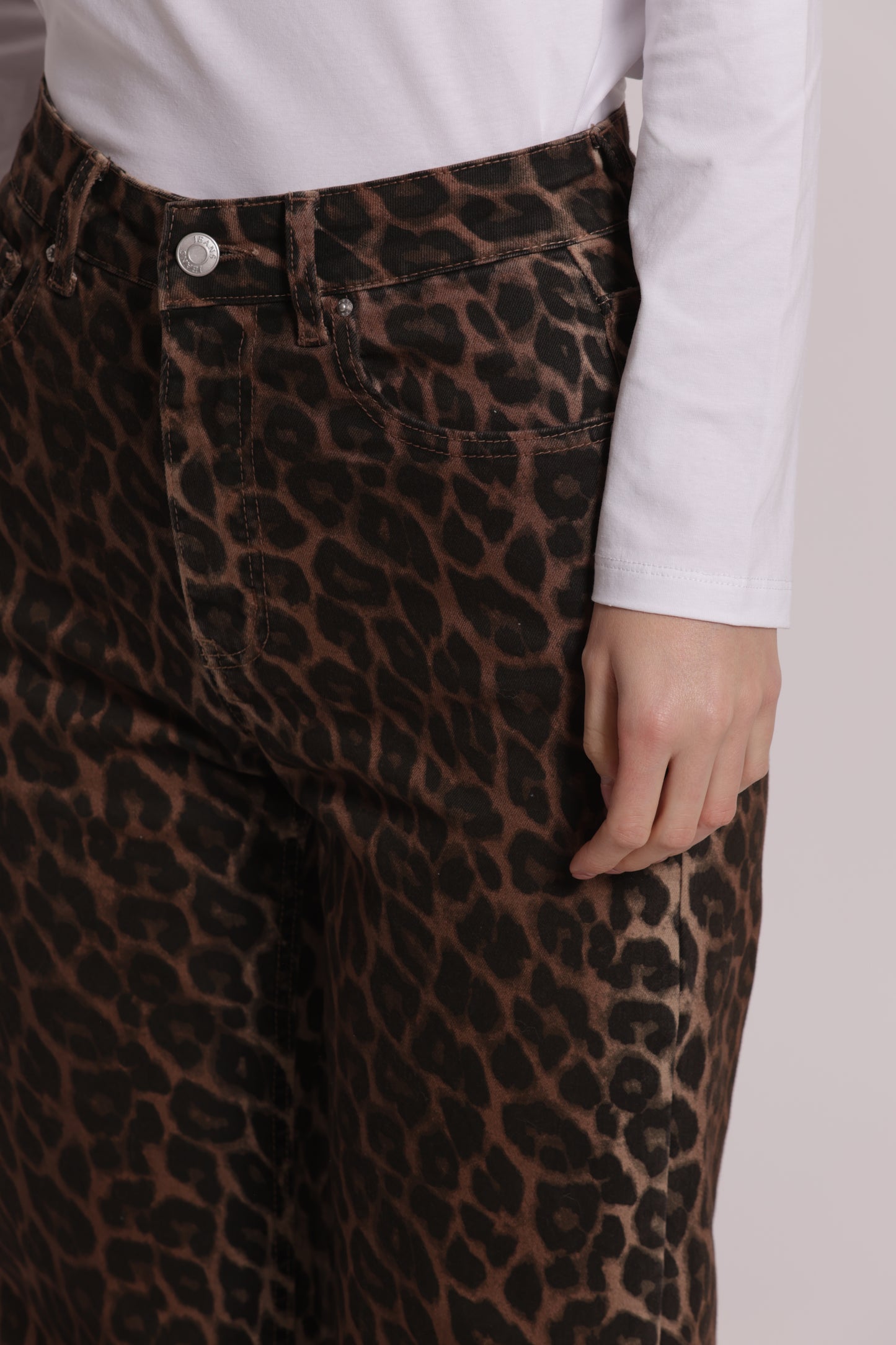 JEANS PALAZZO CON STAMPA ANIMALIER