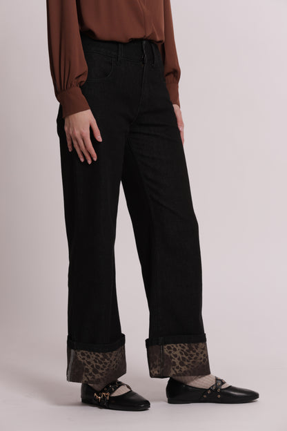 JEANS CON RISVOLTO STAMPATO ANIMALIER