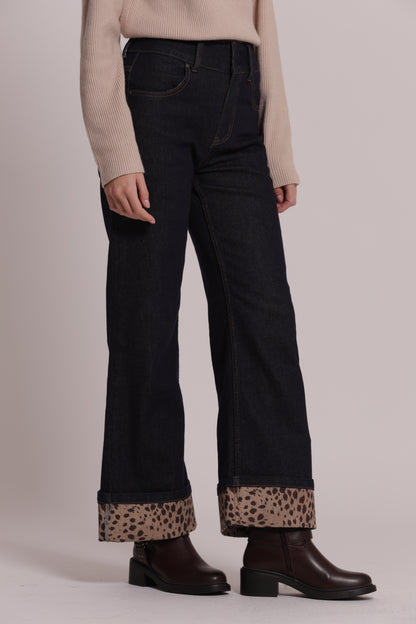 JEANS CON RISVOLTO STAMPATO ANIMALIER